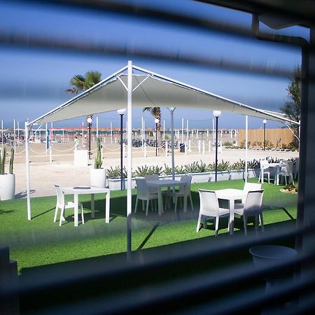 Aurora Beach & Suite Margherita Di Savoia Eksteriør bilde